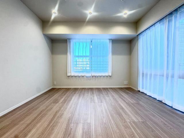 1LDK apartment in Minato Ward, Tokyo - Photo 1