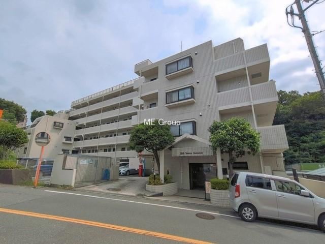 2LDK+S apartment in Totsuka Ward, Yokohama, Kanagawa - Photo 1