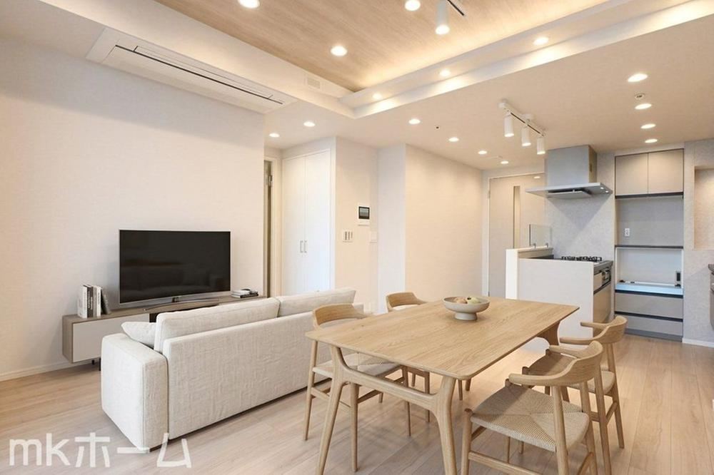 2LDK apartment in Sumida Ward, Tokyo - Photo 1