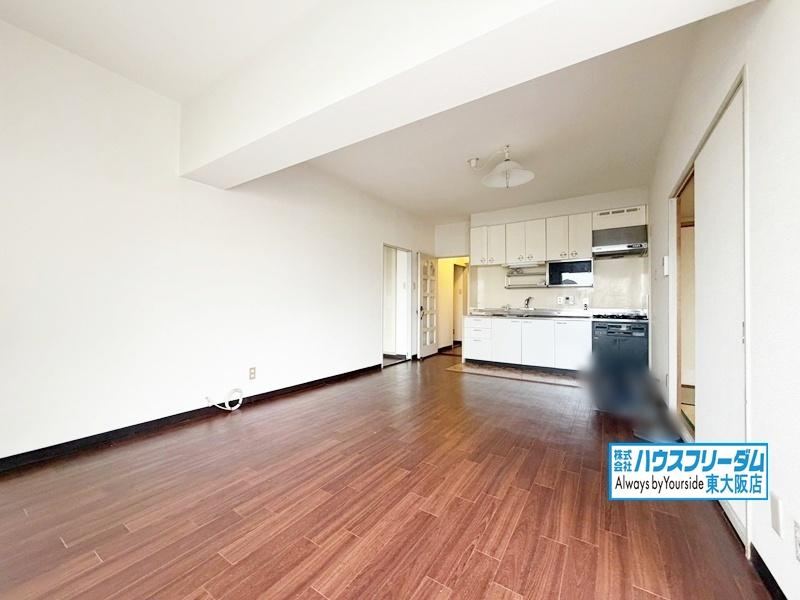 3LDK+S apartment in Higashiosaka, Osaka - Photo 1