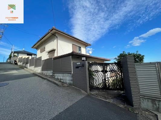 3DK+S house in Tarumi Ward, Kobe, Hyogo - Photo 1