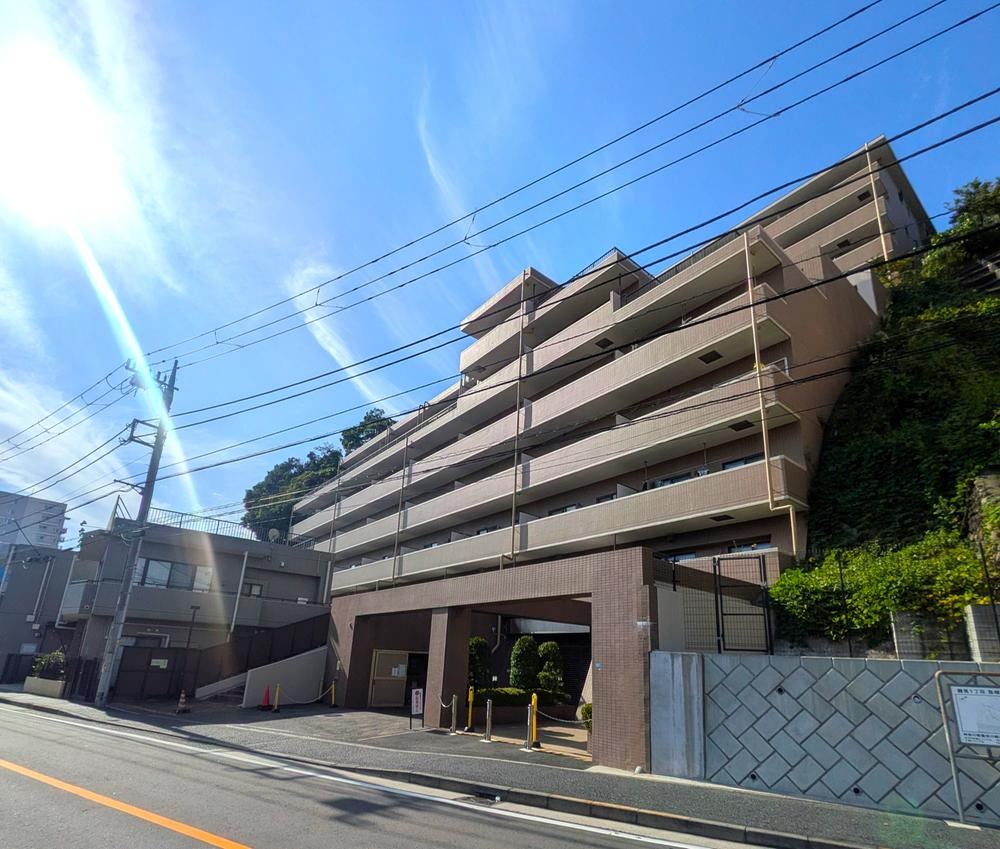 3LDK apartment in Tsurumi Ward, Yokohama, Kanagawa - Photo 1