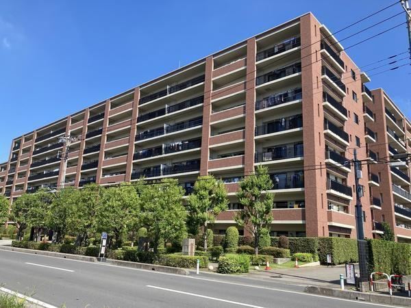 3LDK apartment in Koshigaya, Saitama - Photo 1