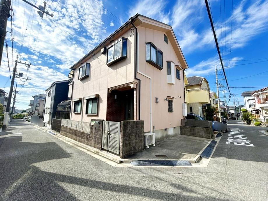 5LDK+S house in Takatsuki, Osaka - Photo 1