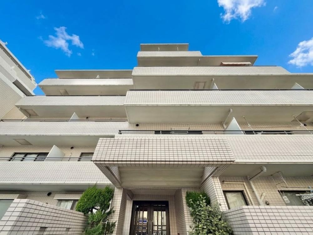 1LDK apartment in Nakano Ward, Tokyo - Photo 1