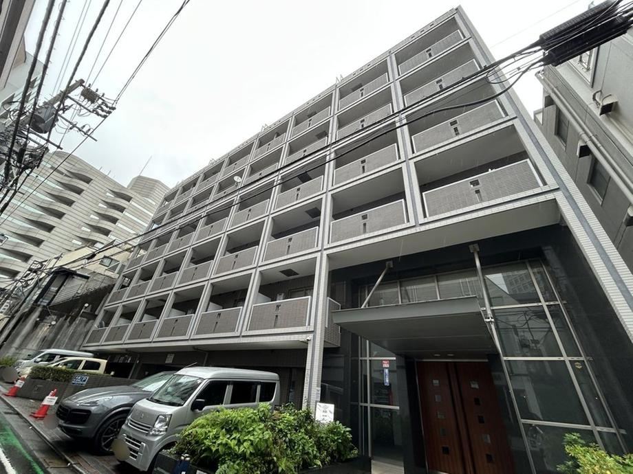 1LDK apartment in Shibuya Ward, Tokyo - Photo 1