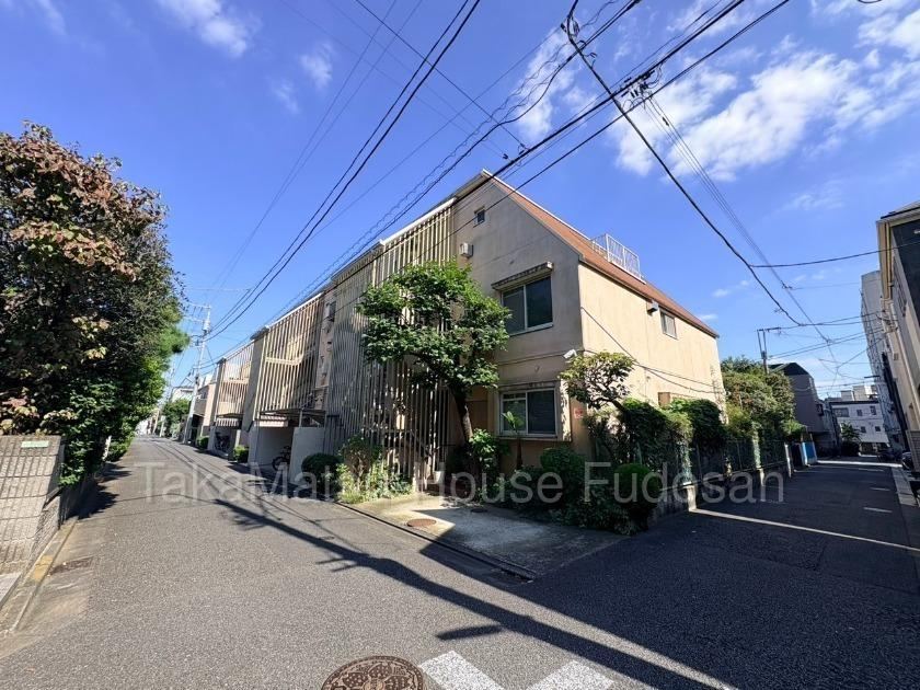 2LDK apartment in Setagaya Ward, Tokyo - Photo 1