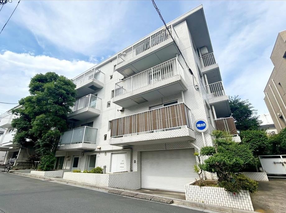 1LDK+S apartment in Bunkyo Ward, Tokyo - Photo 1