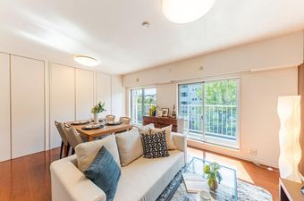 2LDK apartment in Midori Ward, Yokohama