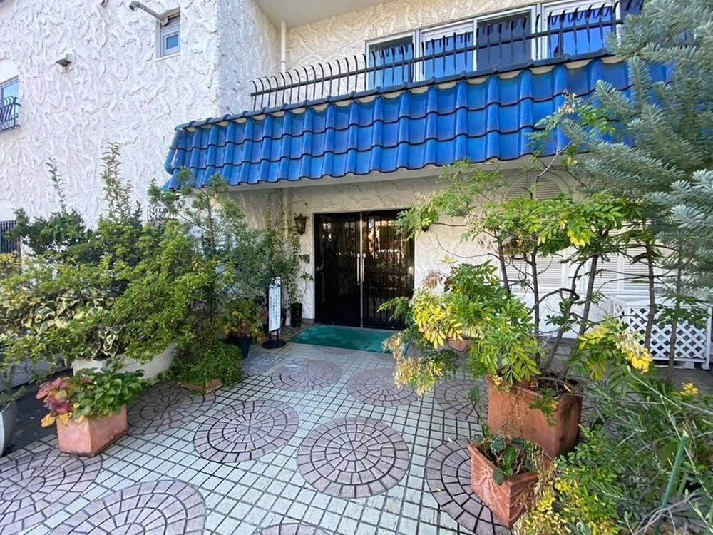 1LDK apartment in Setagaya Ward, Tokyo - Photo 1