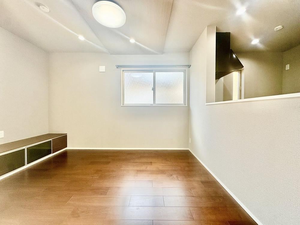3LDK house in Sumida Ward, Tokyo - Photo 1