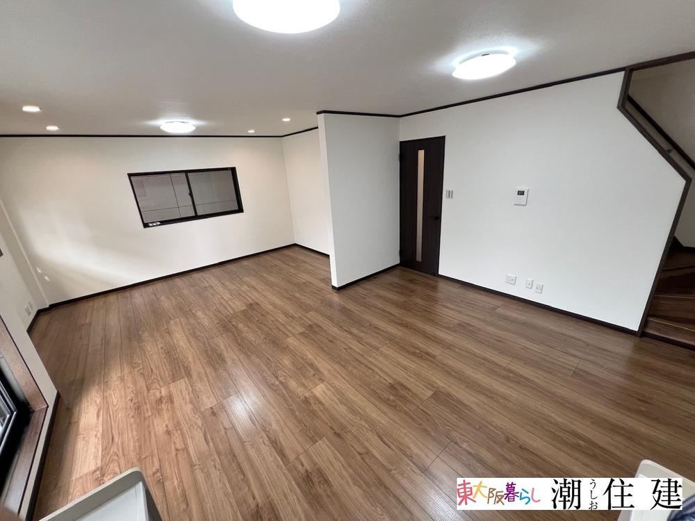 4LDK house in Higashiosaka, Osaka - Photo 1