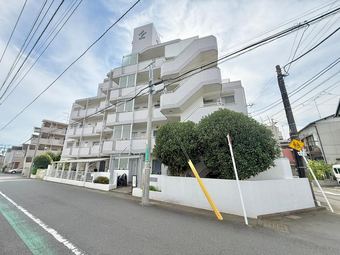 1LDK+S apartment in Zama
