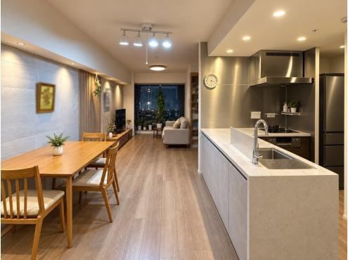 2LDK apartment in Minato Ward, Tokyo - Photo 1