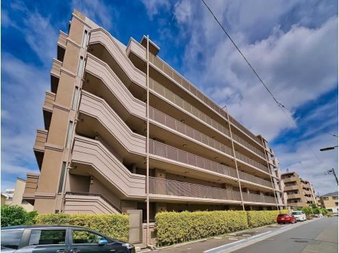 3LDK apartment in Ota Ward, Tokyo - Photo 1