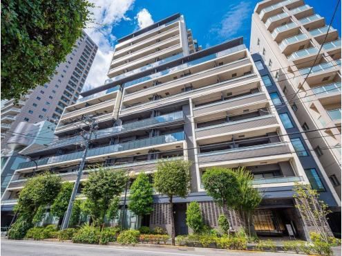 3LDK apartment in Shinjuku Ward, Tokyo - Photo 1