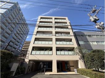 3LDK+S apartment in Chiyoda Ward