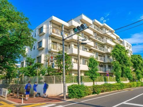 3LDK apartment in Itabashi Ward, Tokyo - Photo 1