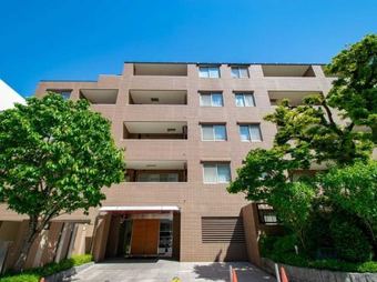 3LDK apartment in Shinjuku Ward