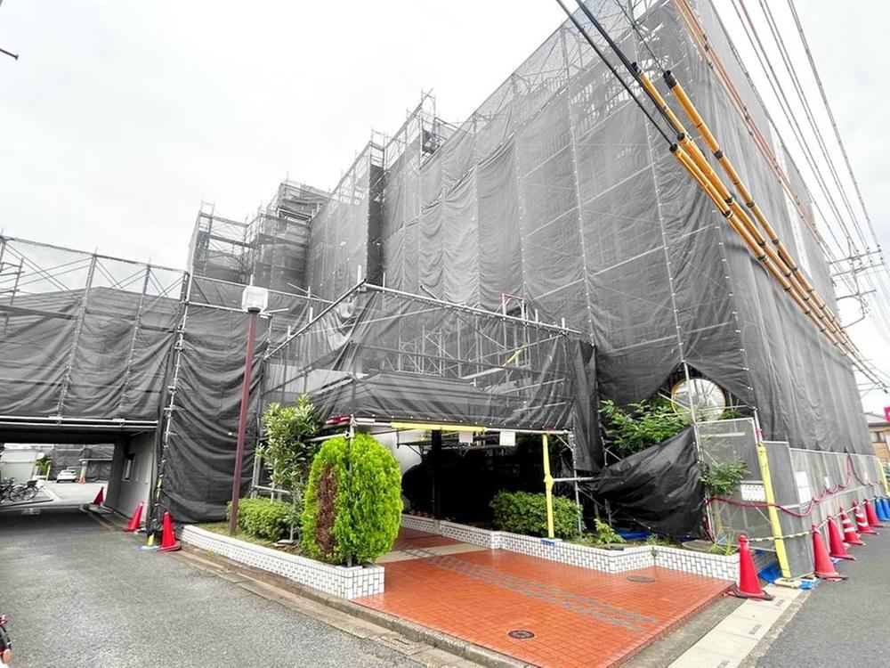 2LDK+S apartment in Yashio, Saitama - Photo 1