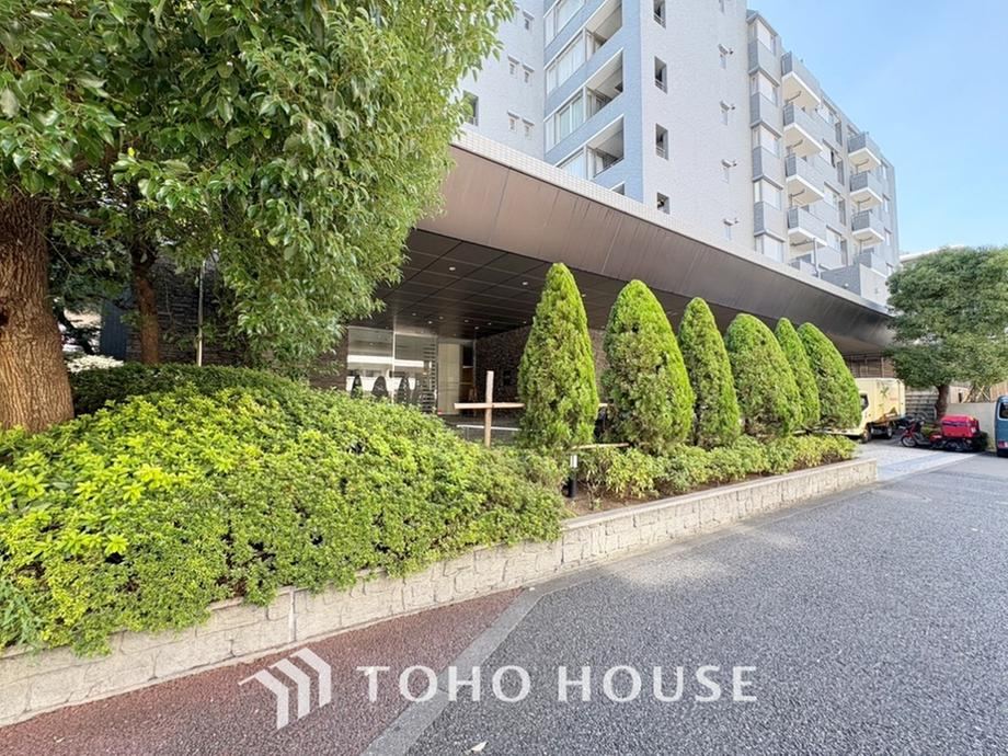 1LDK apartment in Shinjuku Ward, Tokyo - Photo 1