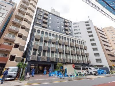 3LDK apartment in Minato Ward, Tokyo - Photo 1