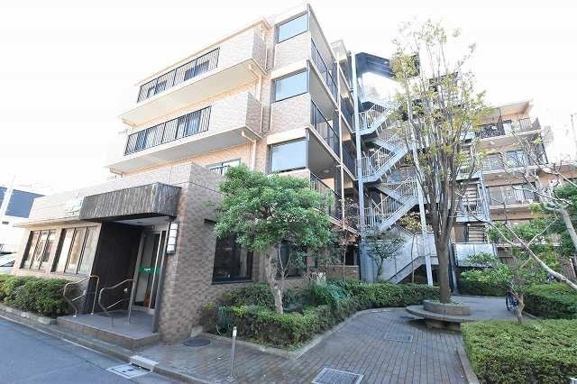3LDK apartment in Edogawa Ward, Tokyo - Photo 1