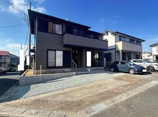 4LDK house in Toyohashi, Aichi - Photo 1