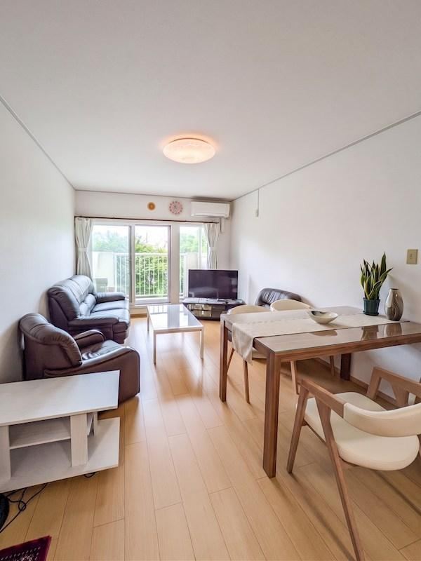 4LDK apartment in Urayasu, Chiba - Photo 1