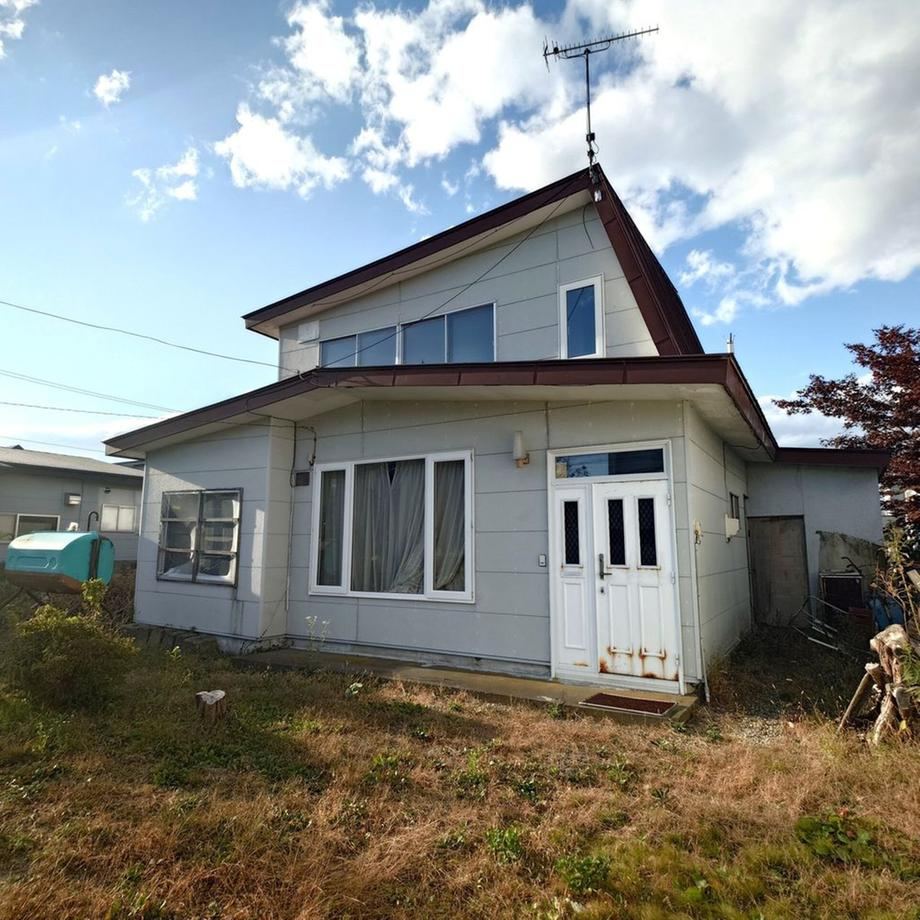 4LDK house in Tomakomai, Hokkaido - Photo 1