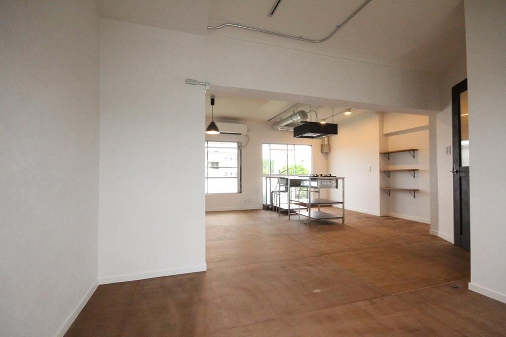 1LDK apartment in Asahi Ward, Yokohama, Kanagawa - Photo 1