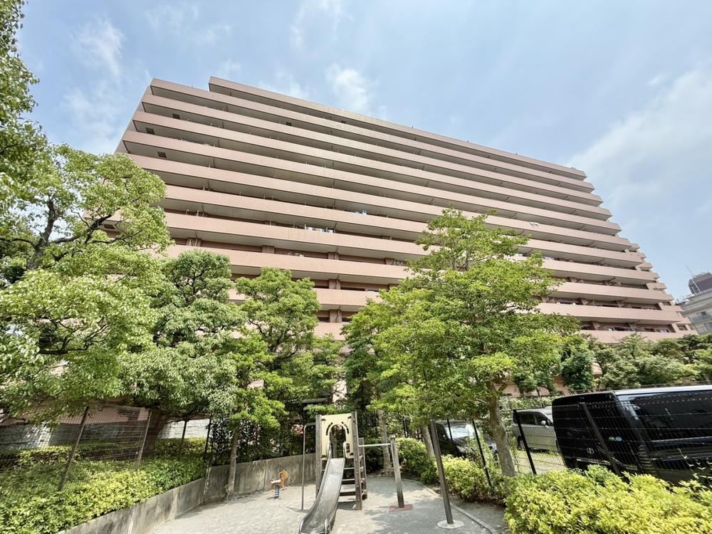3LDK apartment in Koto Ward, Tokyo - Photo 1