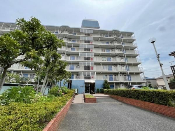 3LDK apartment in Tsurumi Ward, Yokohama, Kanagawa - Photo 1