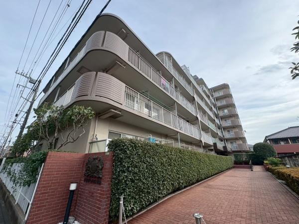 3LDK apartment in Soka, Saitama - Photo 1