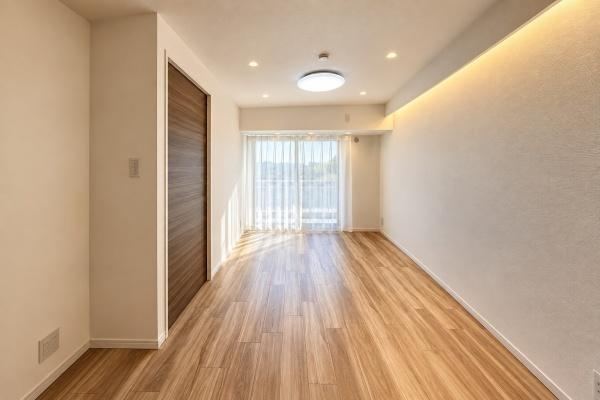 2LDK apartment in Meguro Ward, Tokyo - Photo 1