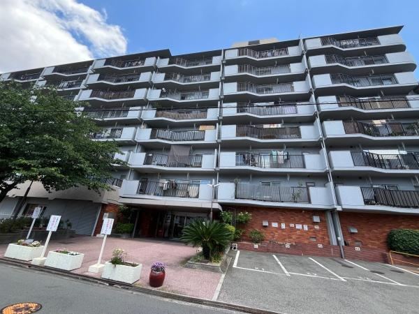 4LDK+S apartment in Abeno Ward, Osaka - Photo 1