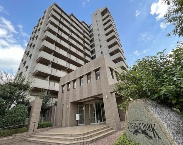 3LDK apartment in Yao, Osaka - Photo 1