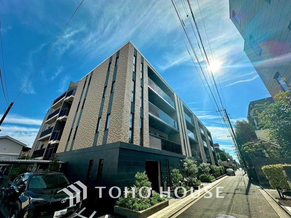 2LDK apartment in Musashino, Tokyo - Photo 1