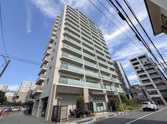 3LDK apartment in Urawa Ward