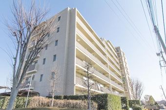 3LDK apartment in Urawa Ward