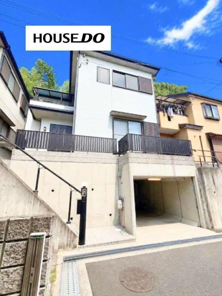 4LDK house in Ibaraki, Osaka - Photo 1