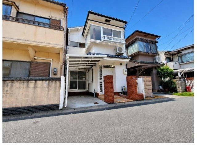 2LDK house in Yamashina Ward, Kyoto - Photo 1
