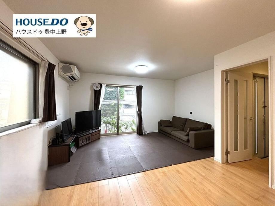 4LDK house in Toyonaka, Osaka - Photo 1