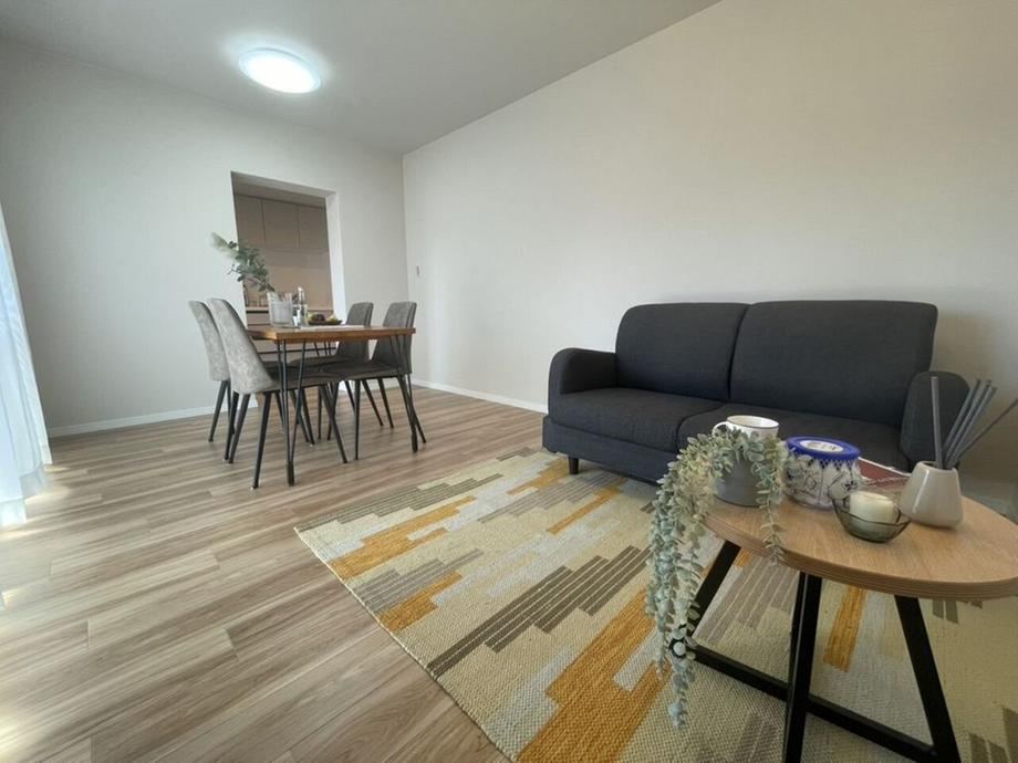 2LDK apartment in Yodogawa Ward, Osaka - Photo 1
