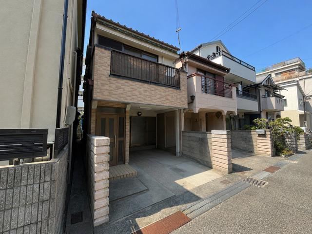 4LDK house in Nagata Ward, Kobe, Hyogo - Photo 1