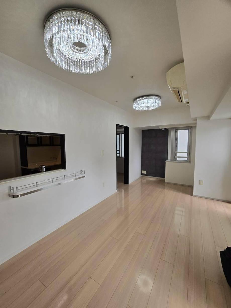 2LDK apartment in Shinjuku Ward, Tokyo - Photo 1