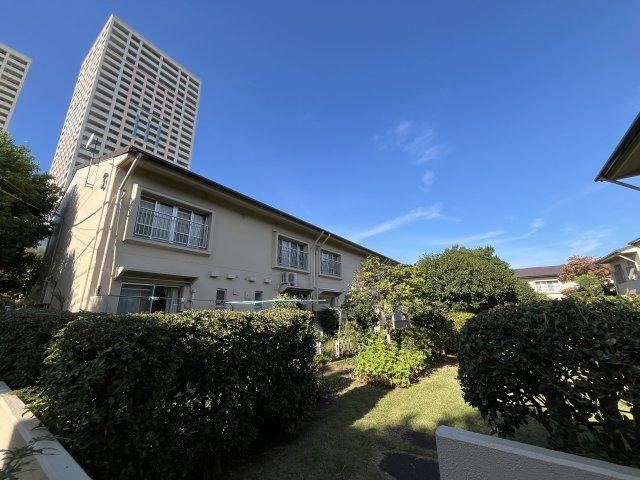 3LDK apartment in Urayasu, Chiba - Photo 1