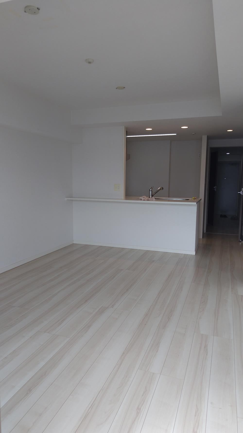 3LDK apartment in Akishima, Tokyo - Photo 1