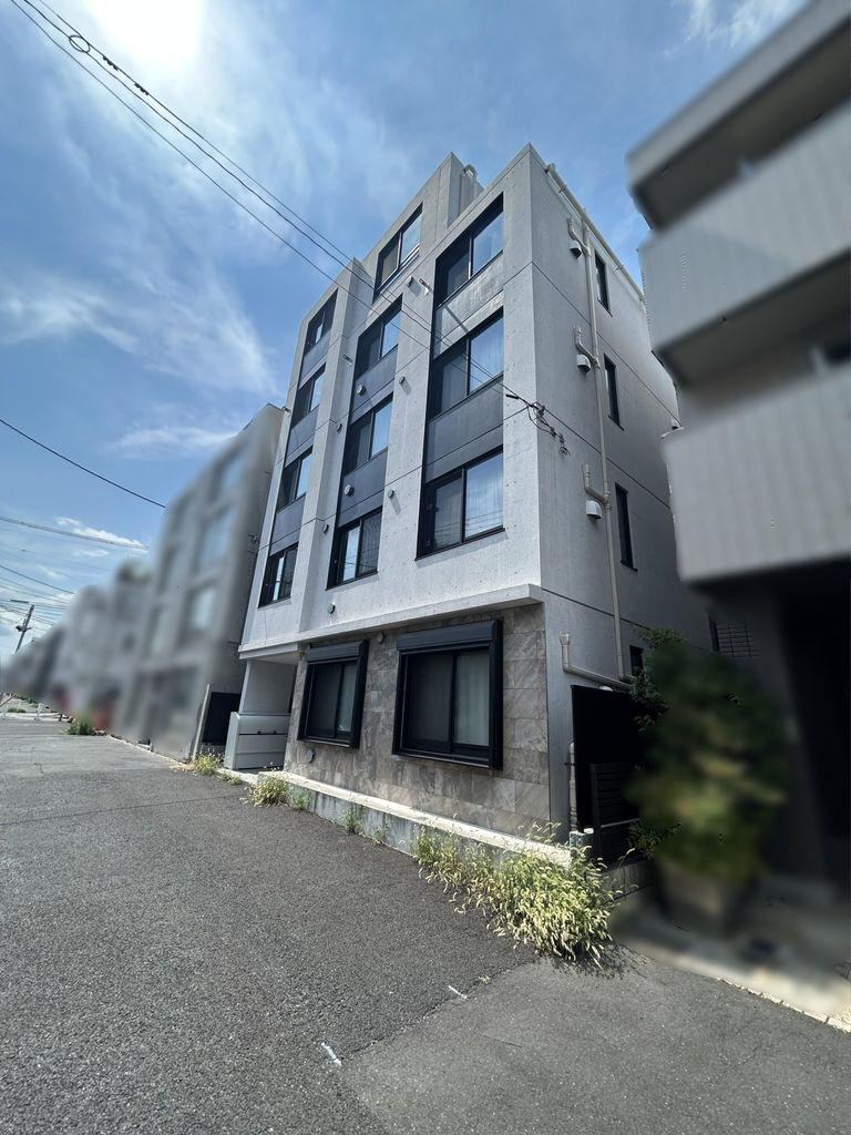 1K apartment in Meguro Ward, Tokyo - Photo 1