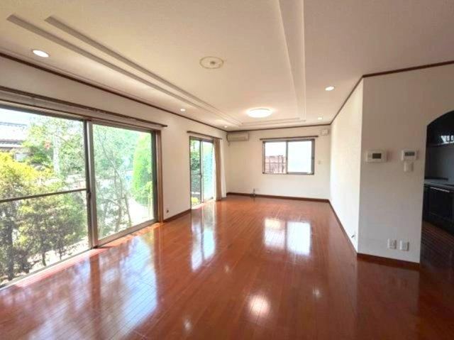 5LDK+S house in Takarazuka, Hyogo - Photo 1